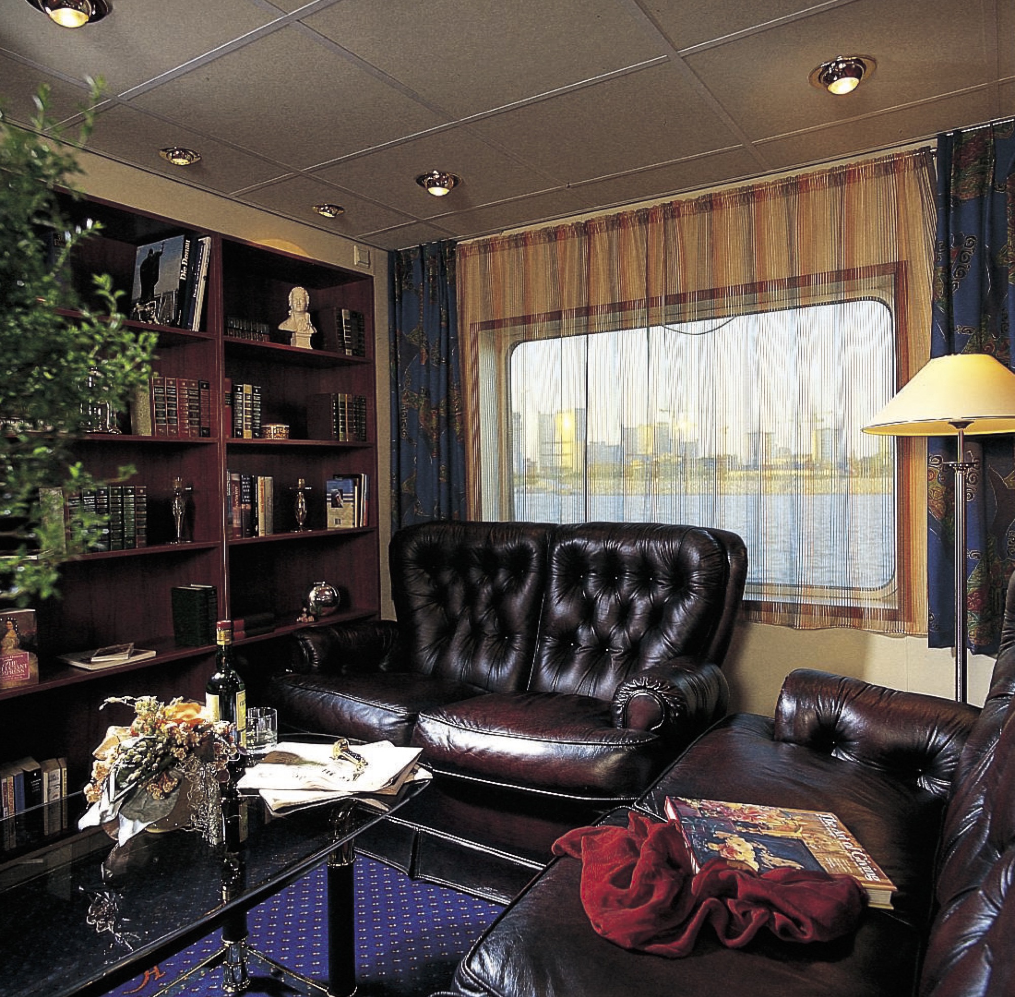15 AMADEUS Rhapsody Library.jpg